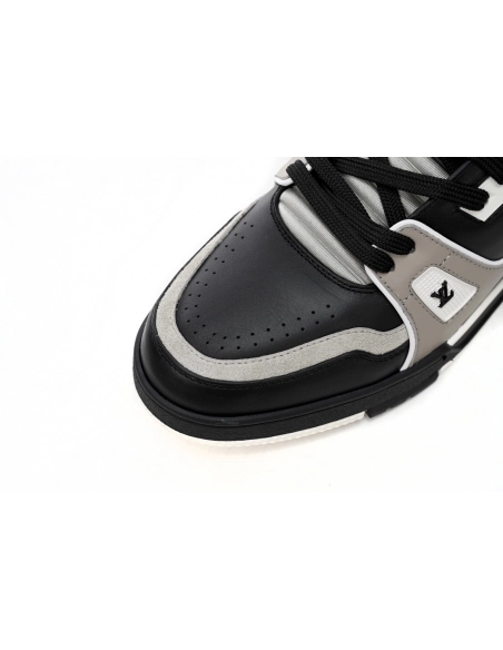 Louis Vuitton Trainer Cowboy Black Gray 1AAHS3
