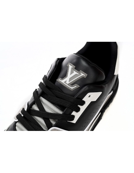 Louis Vuitton Trainer Cowboy Black Gray 1AAHS3