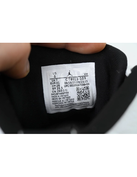 Air Jordan 12 Retro Bucks CT8013-103