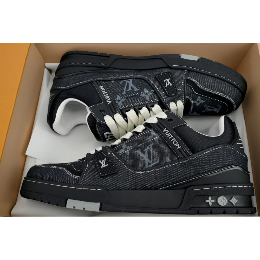 Louis Vuitton Trainer Sneaker Denim Black 1AHSZE
