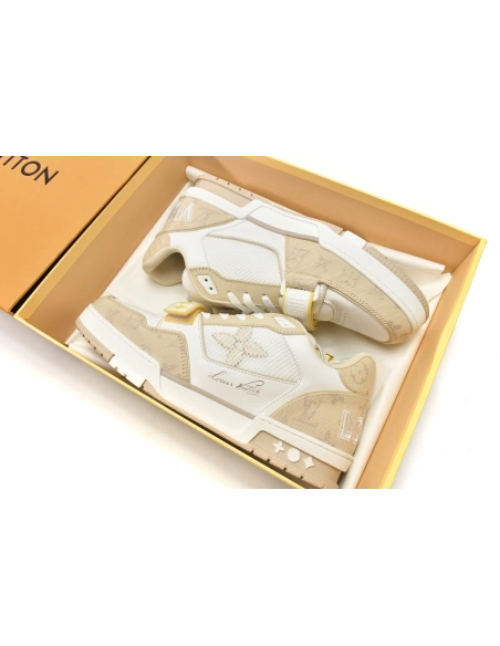Louis Vuitton Trainer Beige Cloth Cover GO0220