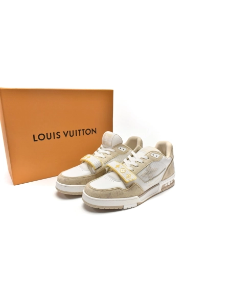 Louis Vuitton Trainer Beige Cloth Cover GO0220