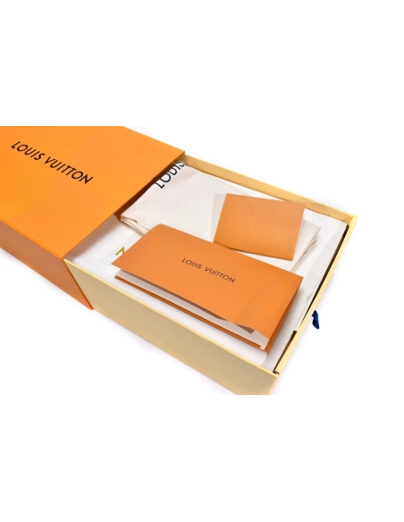 Louis Vuitton Trainer Red Mesh 1A98VI