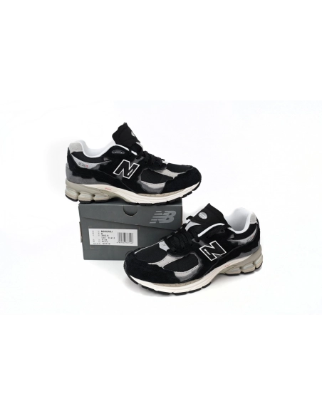 New Balance 2002R Protection Pack Black Grey M2002RDJ