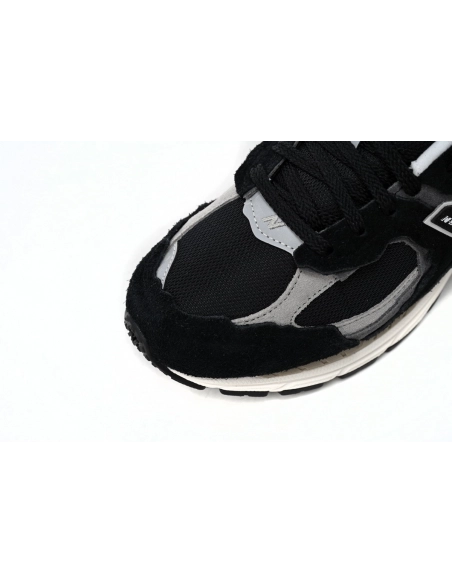 New Balance 2002R Protection Pack Black Grey M2002RDJ