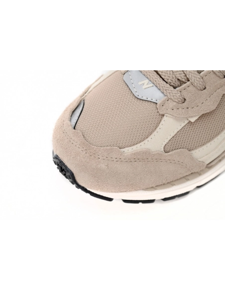 New Balance 2002R Protection Pack Driftwood M2002RDL