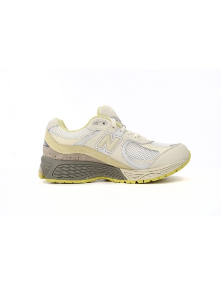 New Balance 2002R AURALEE White M2002RA1