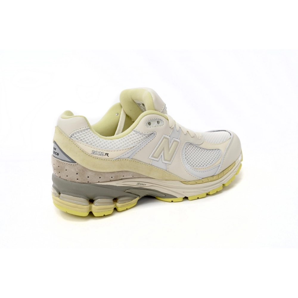 New Balance 2002R AURALEE White M2002RA1