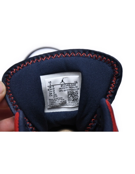 Air Jordan 1 Mid SE USA 852542-104