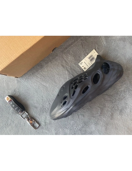 adidas Yeezy Foam Runner Mineral Blue GV7903