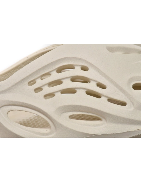 adidas Yeezy Foam Runner Sand FY4567