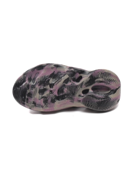 adidas Yeezy Foam Runner MX Carbon IG9562