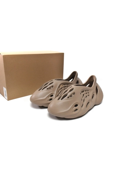 adidas Yeezy Foam Runner Mist GV6774