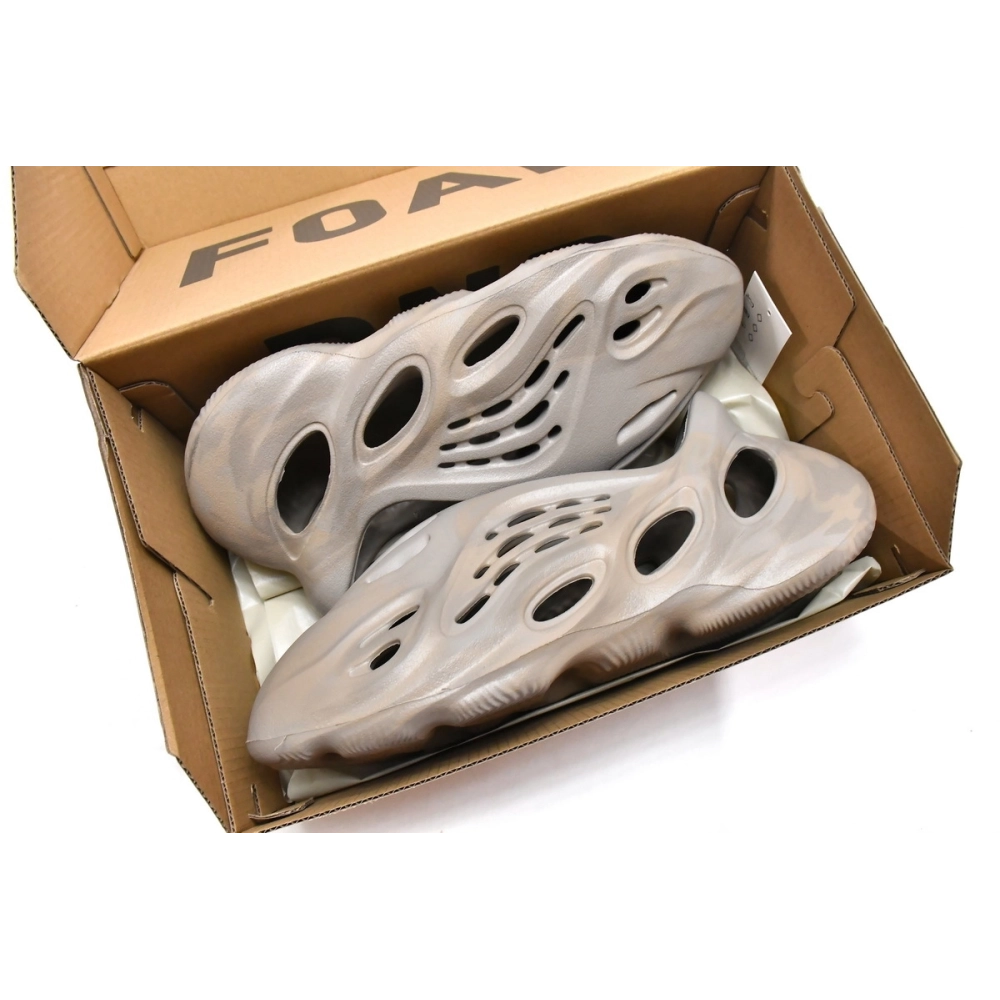 adidas Yeezy Foam Runner Stone Sage GX4472