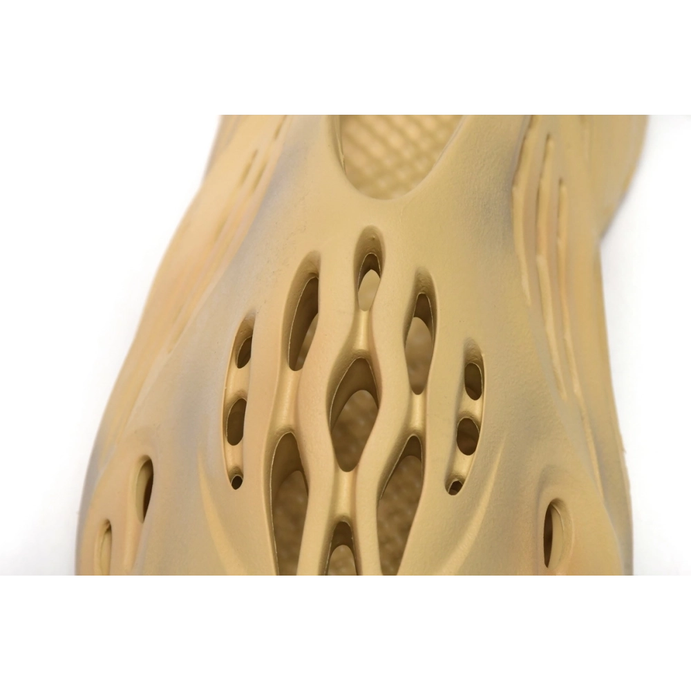 adidas Yeezy Foam Runner Desert Sand GV6843