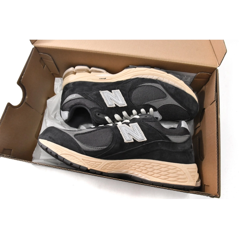 New Balance 2002R Black Dark Grey M2002RHO