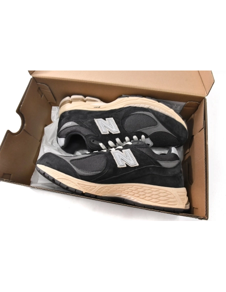 New Balance 2002R Black Dark Grey M2002RHO