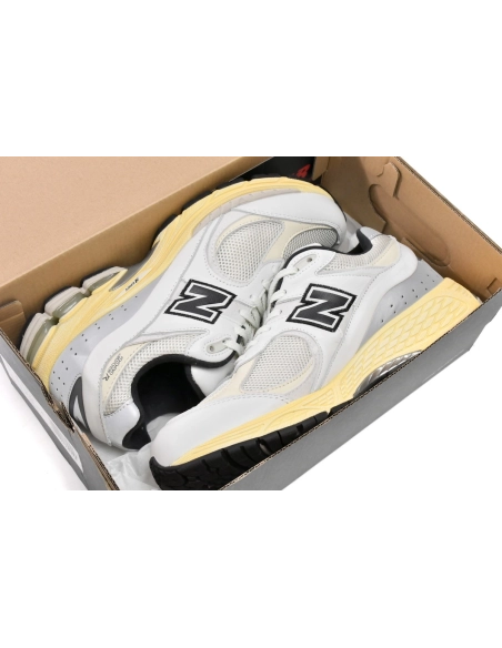 New Balance 2002R Thisisneverthat White ML2002RT