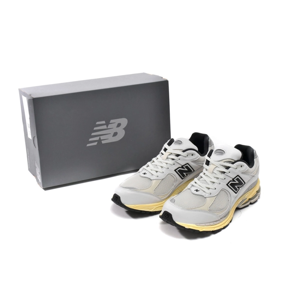 New Balance 2002R Thisisneverthat White ML2002RT