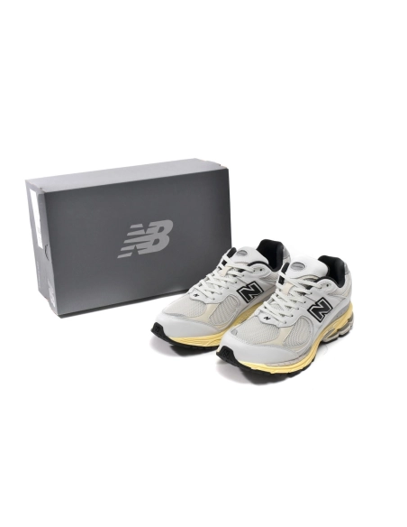 New Balance 2002R Thisisneverthat White ML2002RT