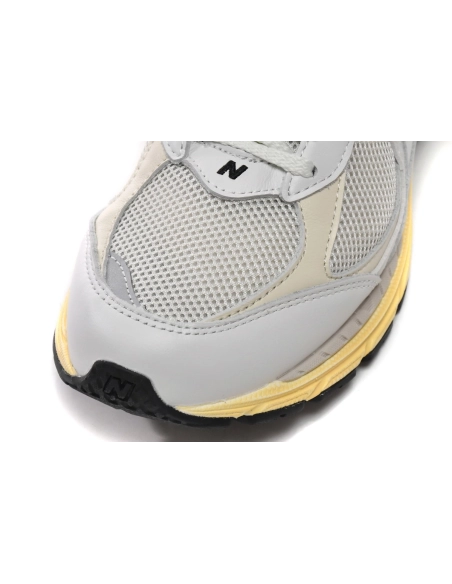 New Balance 2002R Thisisneverthat White ML2002RT