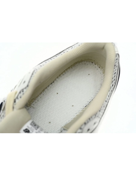 New Balance 1906R Sea Salt Eclipse True Red M1906RR