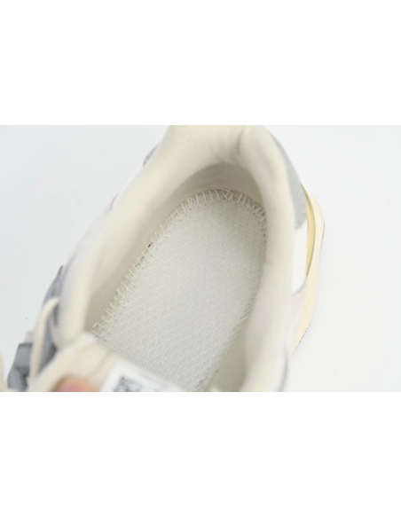 New Balance 9060 Pale U9060ECA