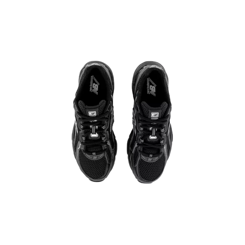 New Balance 740 Black Silver