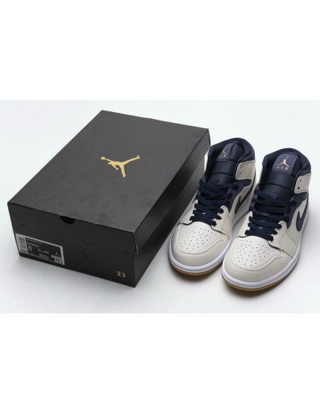 Air Jordan 1 Retro Mid Jeter AH6342-104