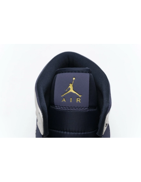 Air Jordan 1 Retro Mid Jeter AH6342-104