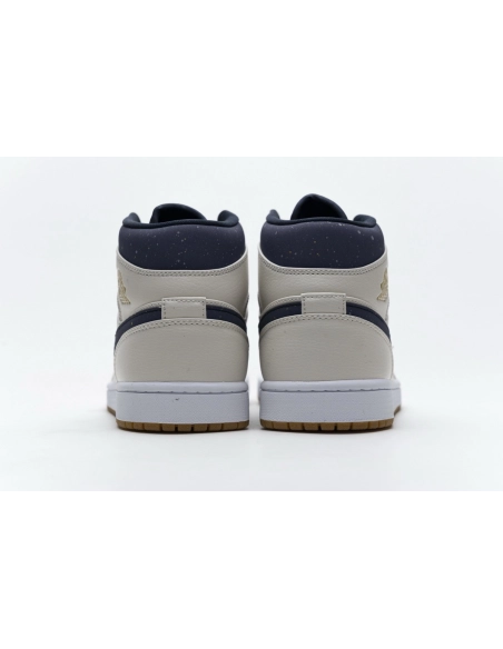 Air Jordan 1 Retro Mid Jeter AH6342-104