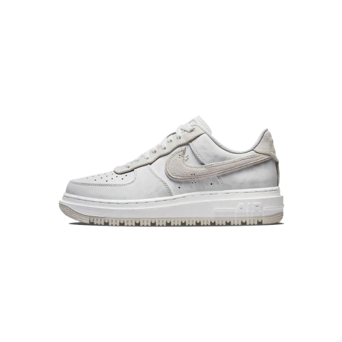 Nike Air Force 1 Luxe Triple White DD9605-100