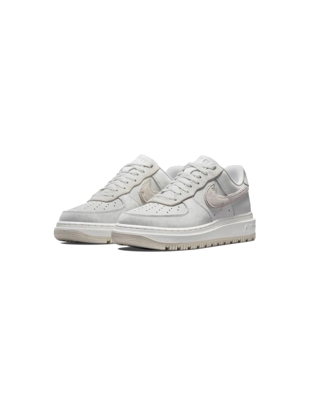 Nike Air Force 1 Luxe Triple White DD9605-100