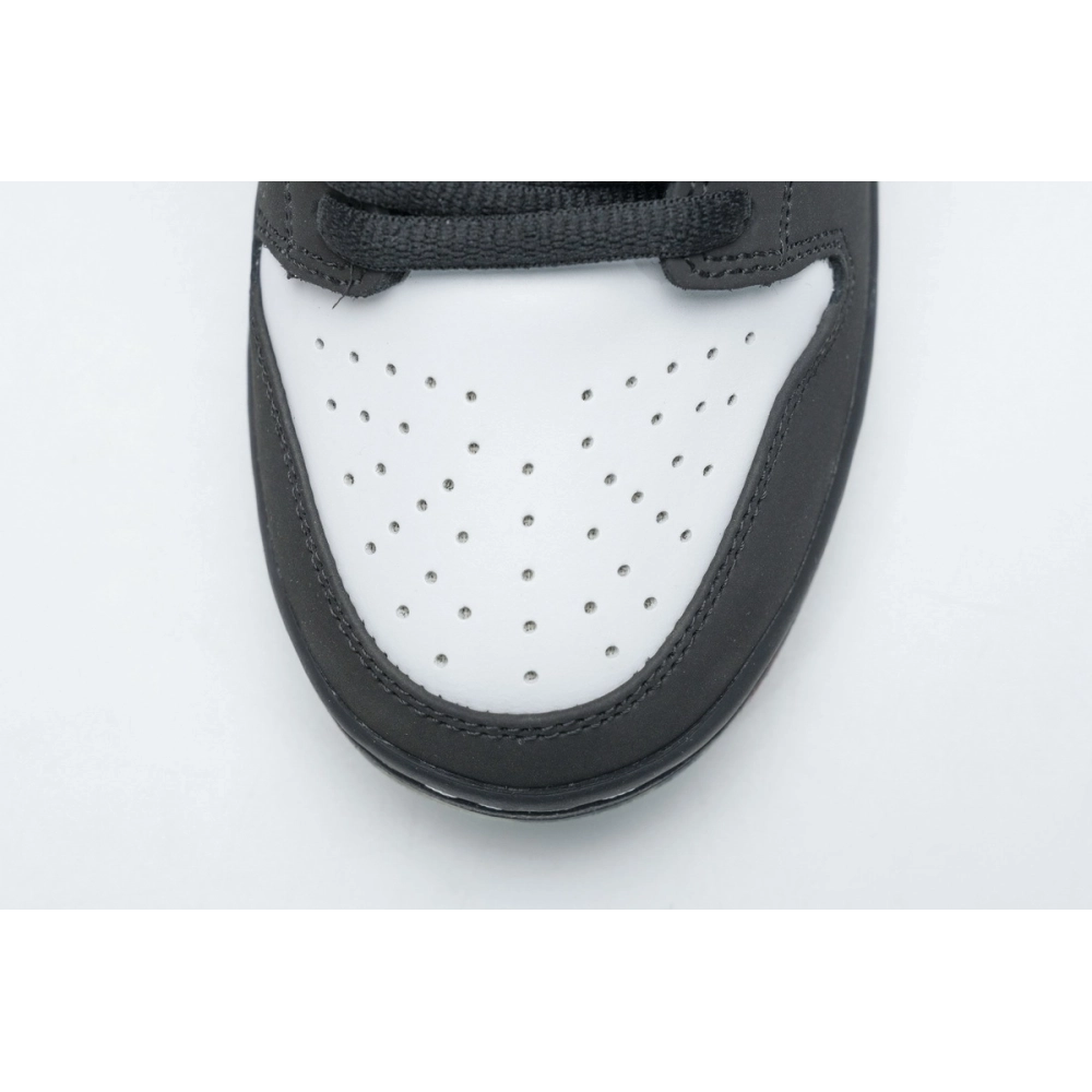 Nike Dunk SB Low Staple Panda Pigeon BV1310-013