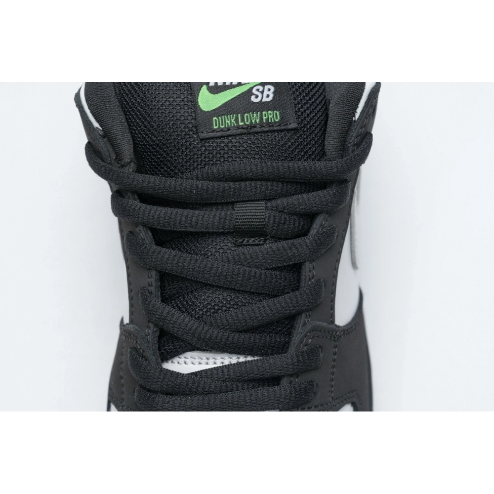 Nike Dunk SB Low Staple Panda Pigeon BV1310-013