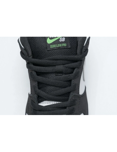 Nike Dunk SB Low Staple Panda Pigeon BV1310-013