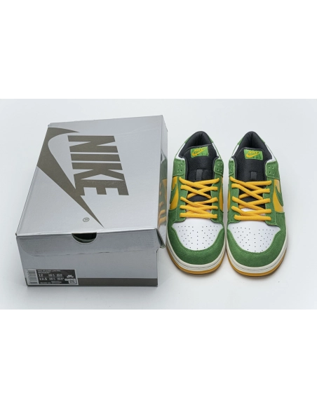 Nike Dunk SB Low Bucks 804292-132