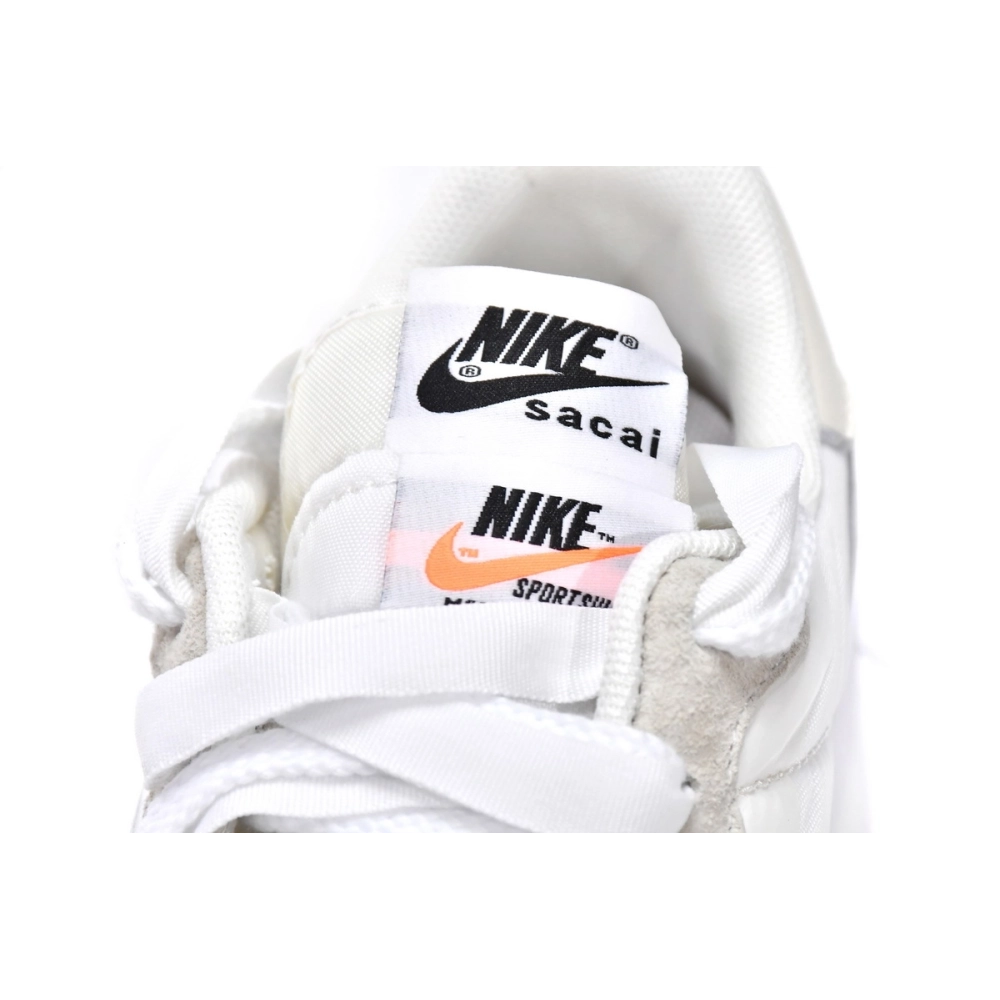 Nike Vaporwaffle sacai Sail Gum DD1875-100