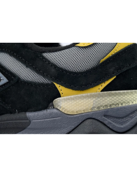 New Balance 9060 Black Yellow