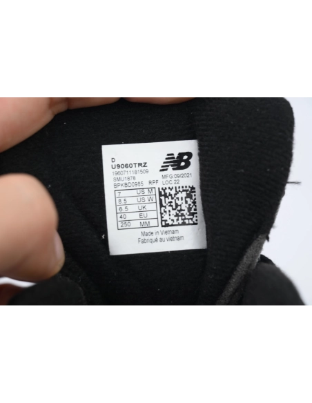 New Balance 9060 Black Yellow