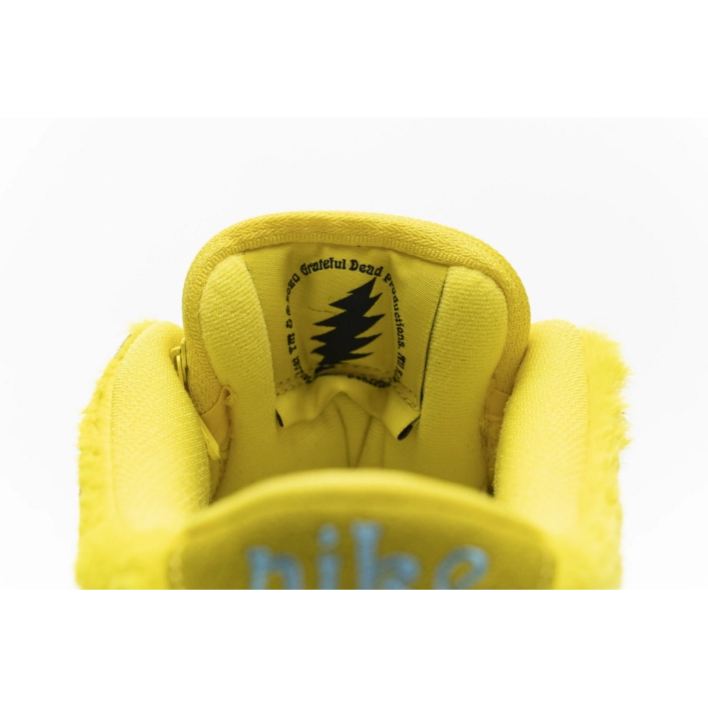 Nike Dunk SB Low Grateful Dead Bears Opti Yellow CJ5378-700