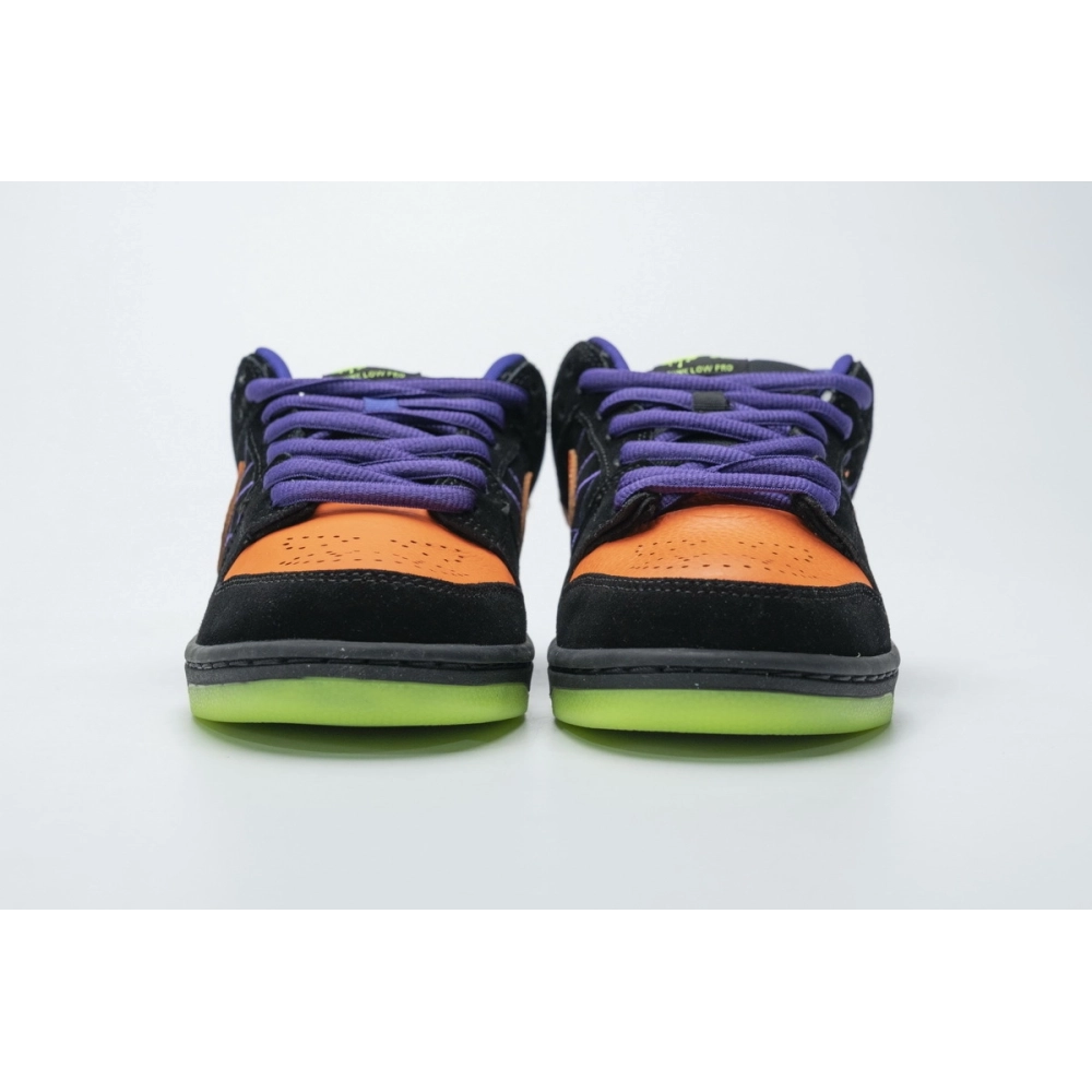 Nike Dunk SB Low Night of Mischief Halloween BQ6817-006