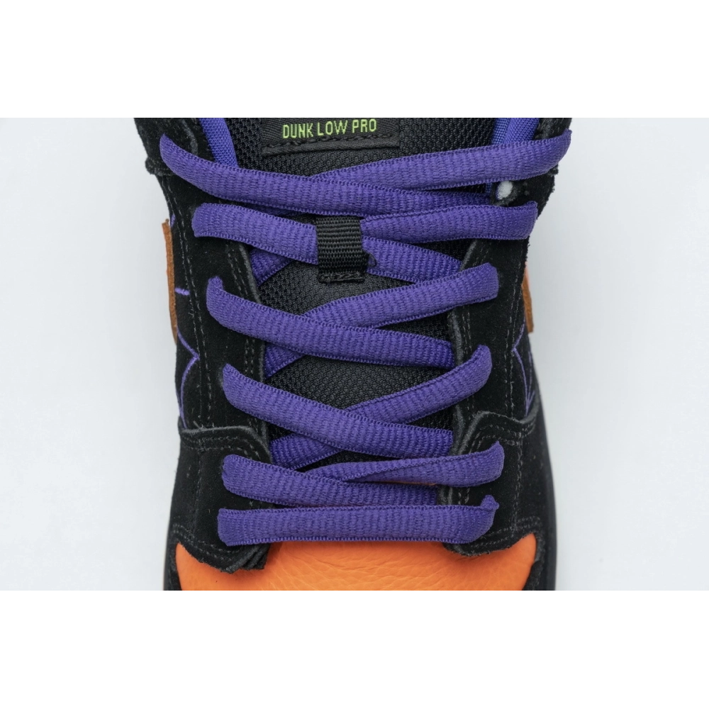 Nike Dunk SB Low Night of Mischief Halloween BQ6817-006