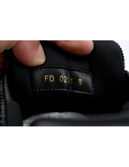 Louis Vuitton Trainer Full Black Diamond Sneakers