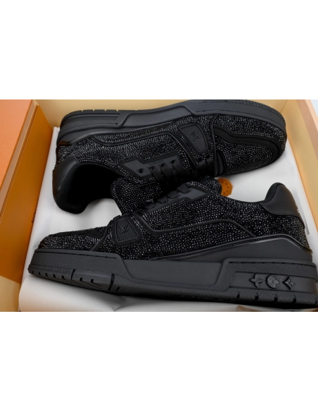 Louis Vuitton Trainer Full Black Diamond Sneakers
