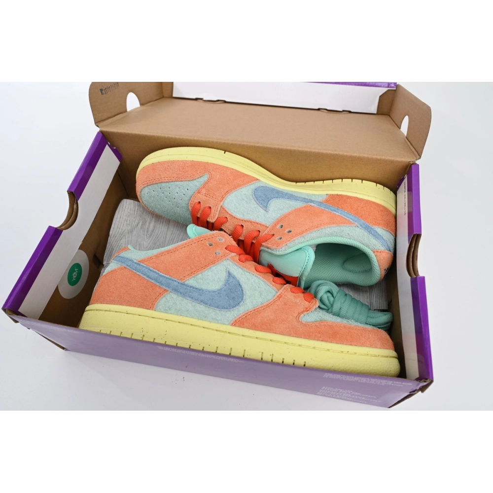 Nike SB Dunk Low Orange Emerald Rise DV5429-800