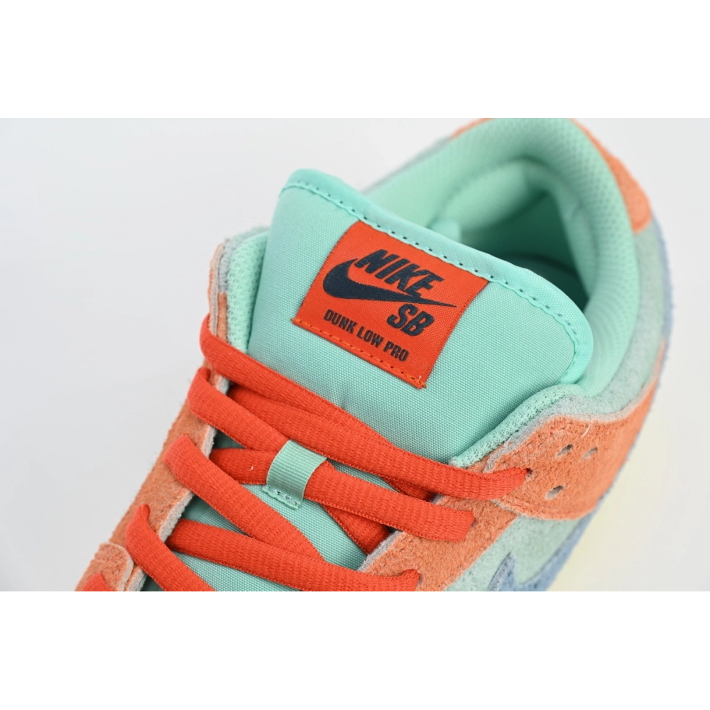 Nike SB Dunk Low Orange Emerald Rise DV5429-800