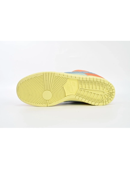 Nike SB Dunk Low Orange Emerald Rise DV5429-800