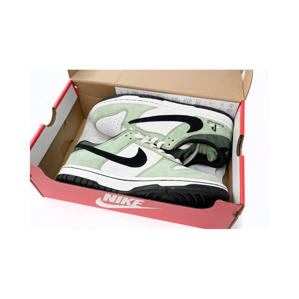 Travis Scott x PlayStation x Nike Dunk Low PS5¡± CU1726-777