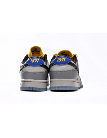 Nike Dunk Low North Carolina AT DR6187-001
